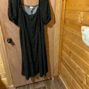 Ava & Viv Black and White Patterned Midi Dress